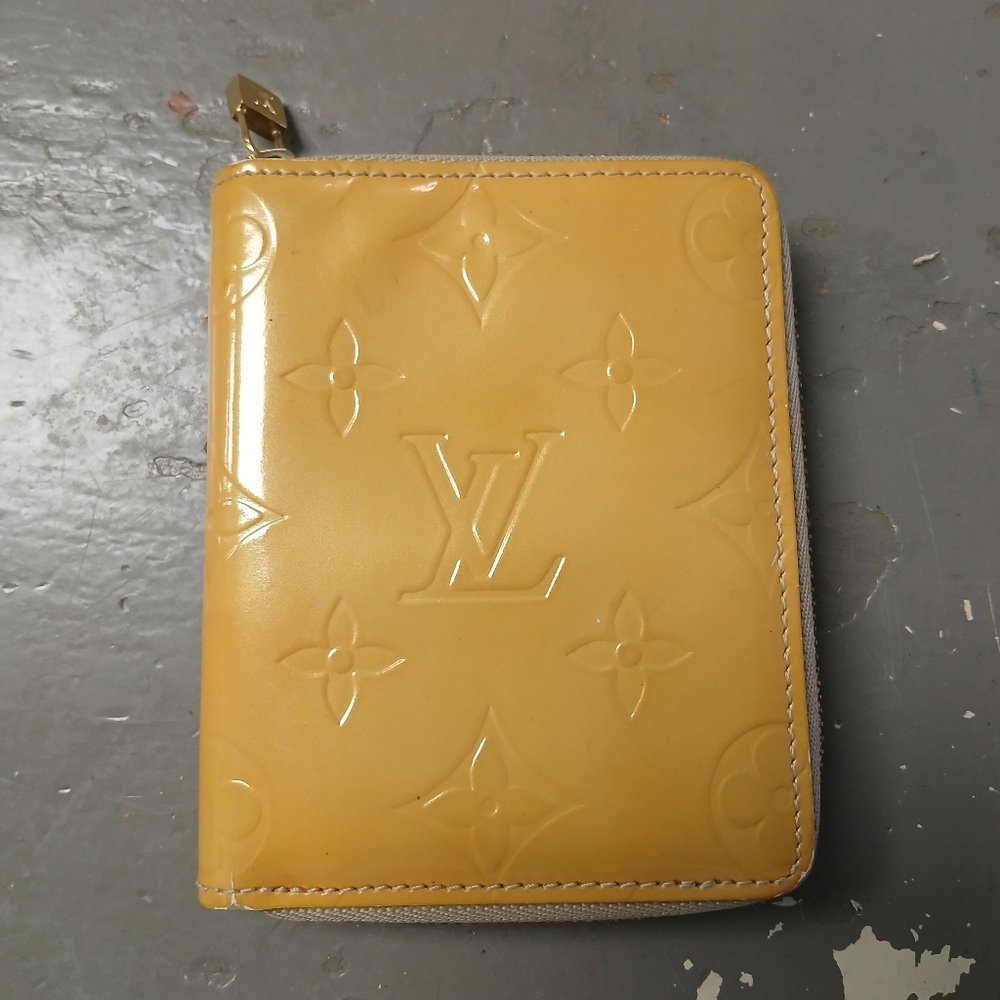 Louis Vuitton Yellow Vernis Wallet Purchased From @jebwa A Poshmark Affiliate!